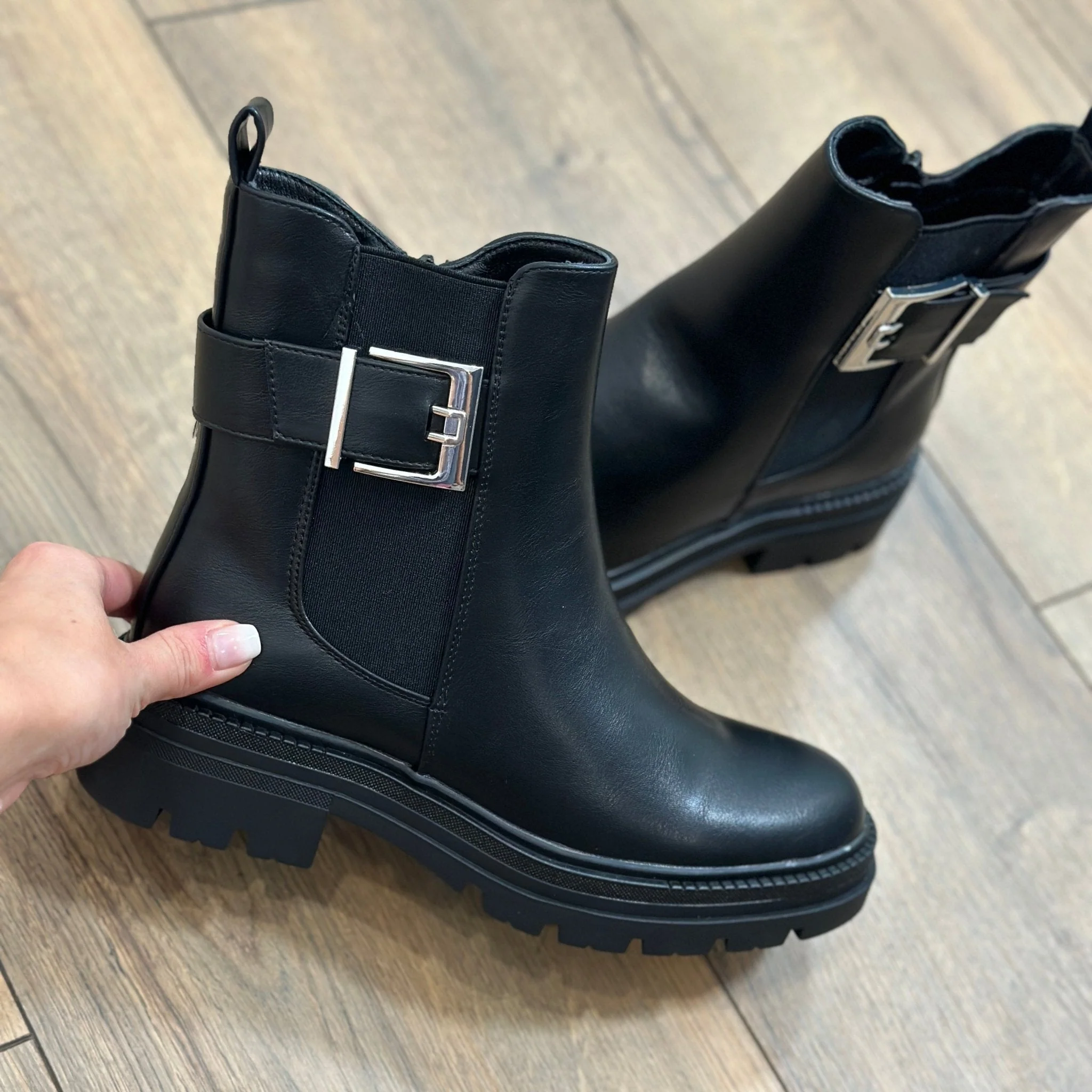 BOOTS NOIRES A BOUCLE HAILEY - Image 2