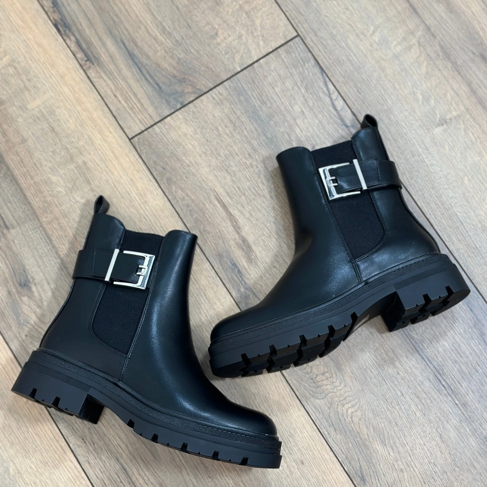 BOOTS NOIRES A BOUCLE HAILEY - Image 4