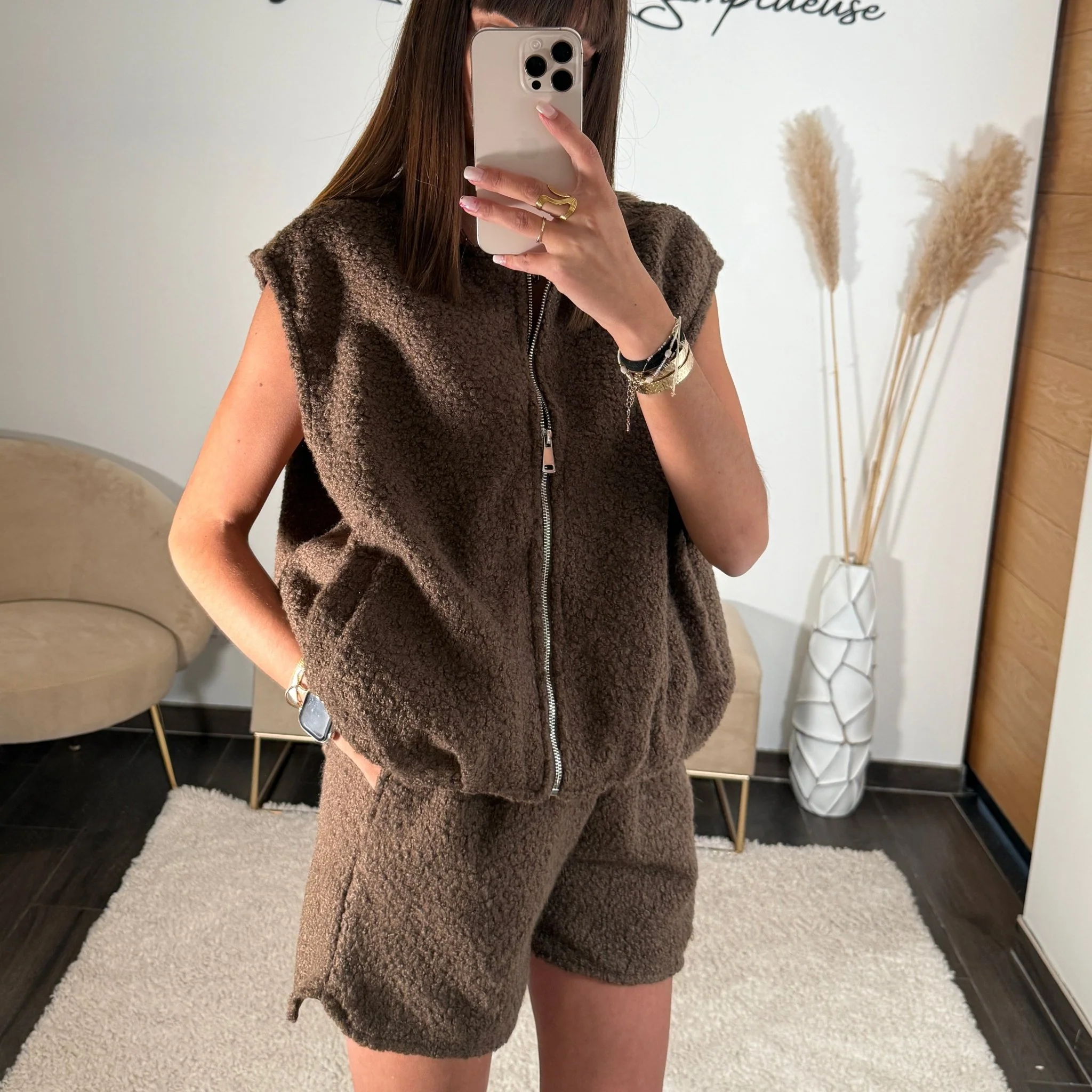 ENSEMBLE SHORT + HAUT MOUTON MARRON - Image 2