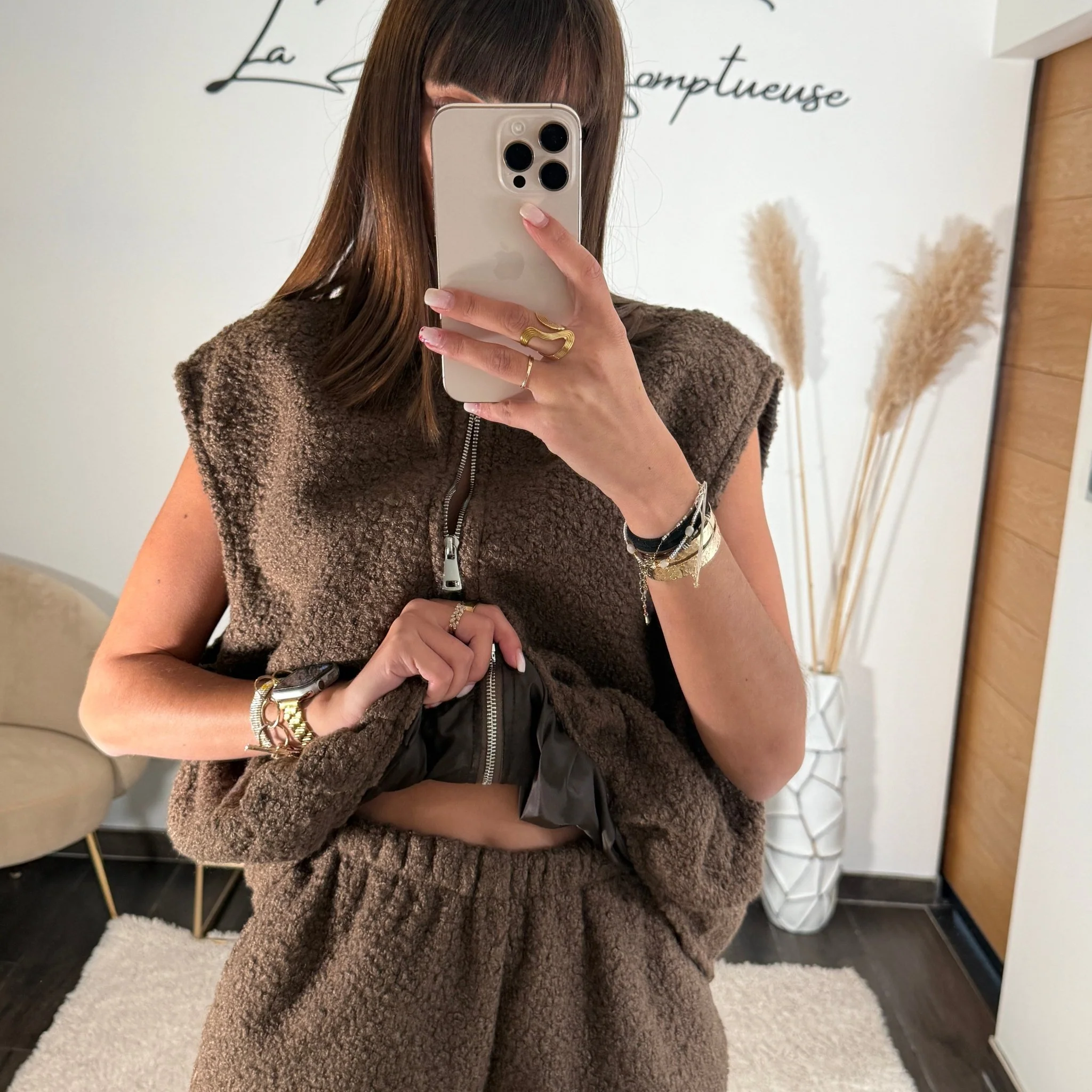 ENSEMBLE SHORT + HAUT MOUTON MARRON - Image 3