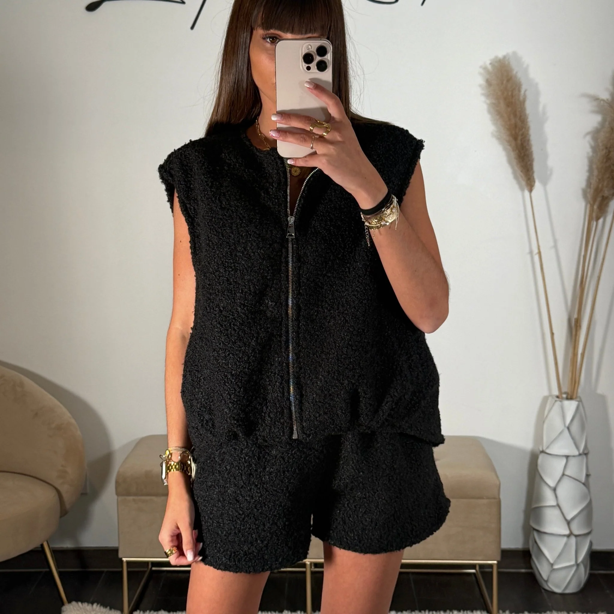 ENSEMBLE SHORT + HAUT MOUTON NOIR - Image 2