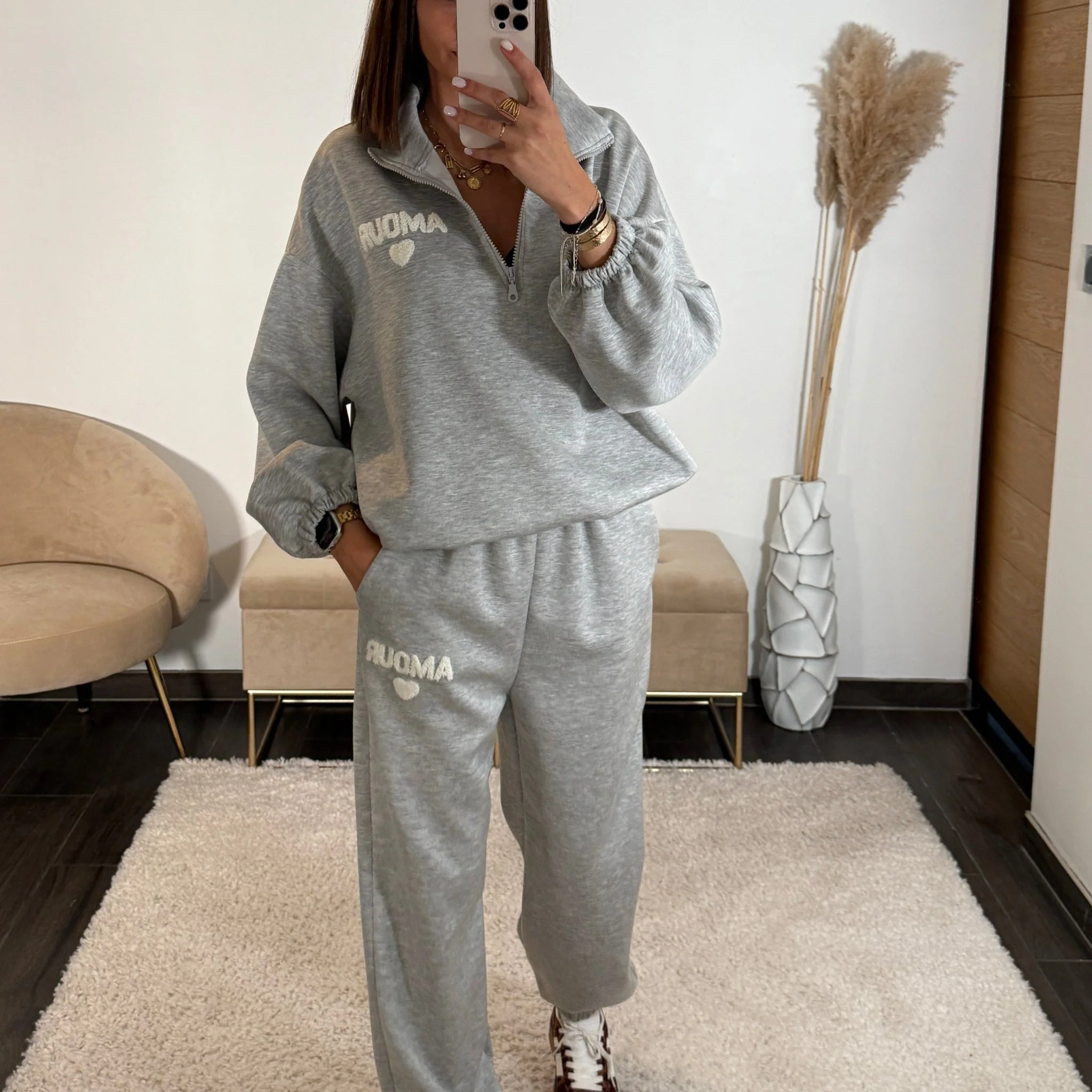 ENSEMBLE SURVETEMENT AMOUR GRIS - Image 2