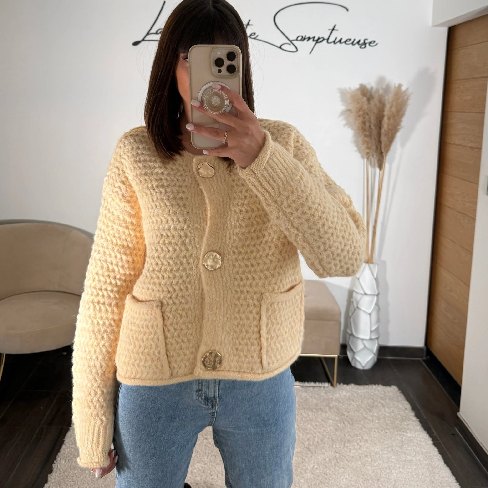 GILET JAUNE BOUTONS DOREES LOU - Image 2
