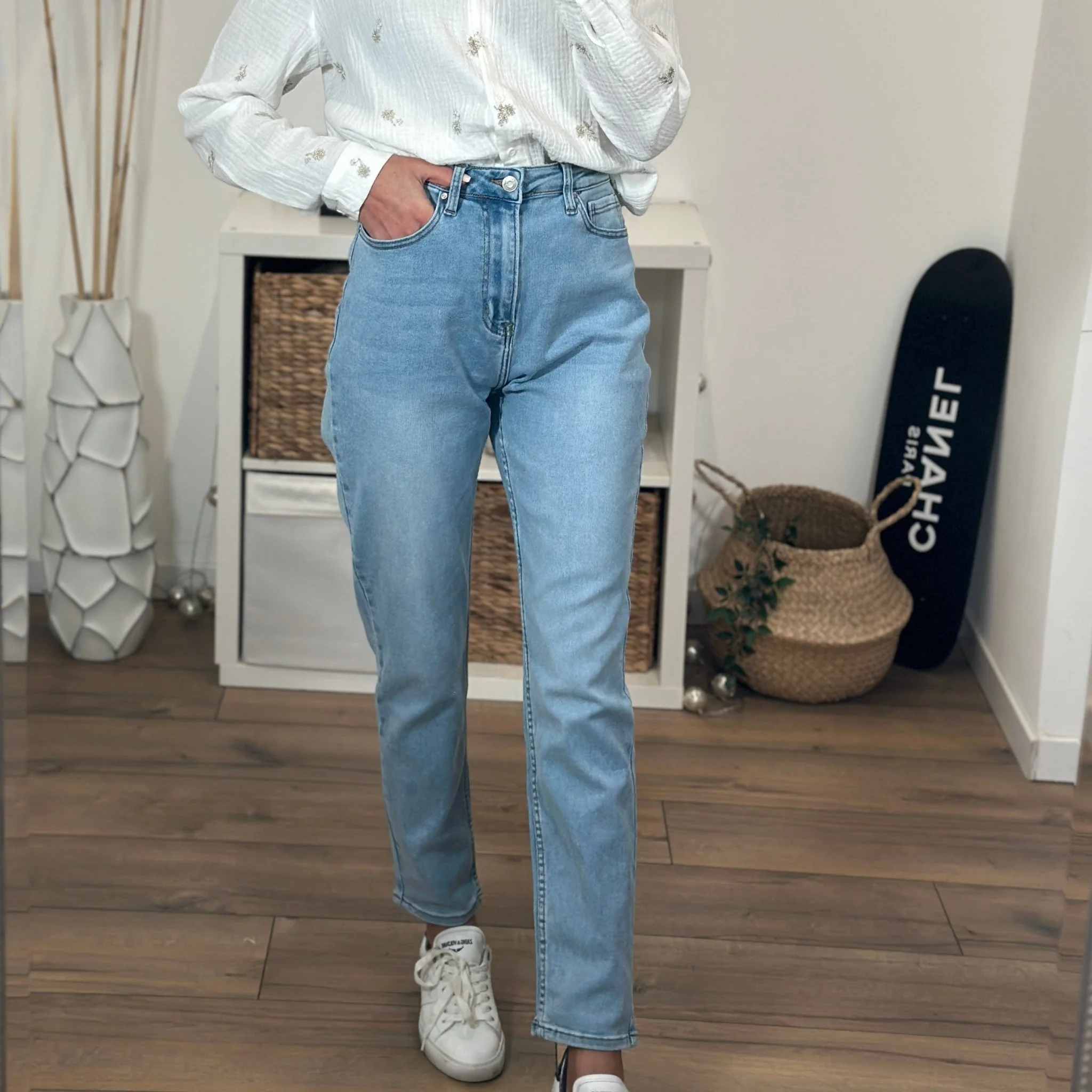 JEAN MOM BLEU ILYAN