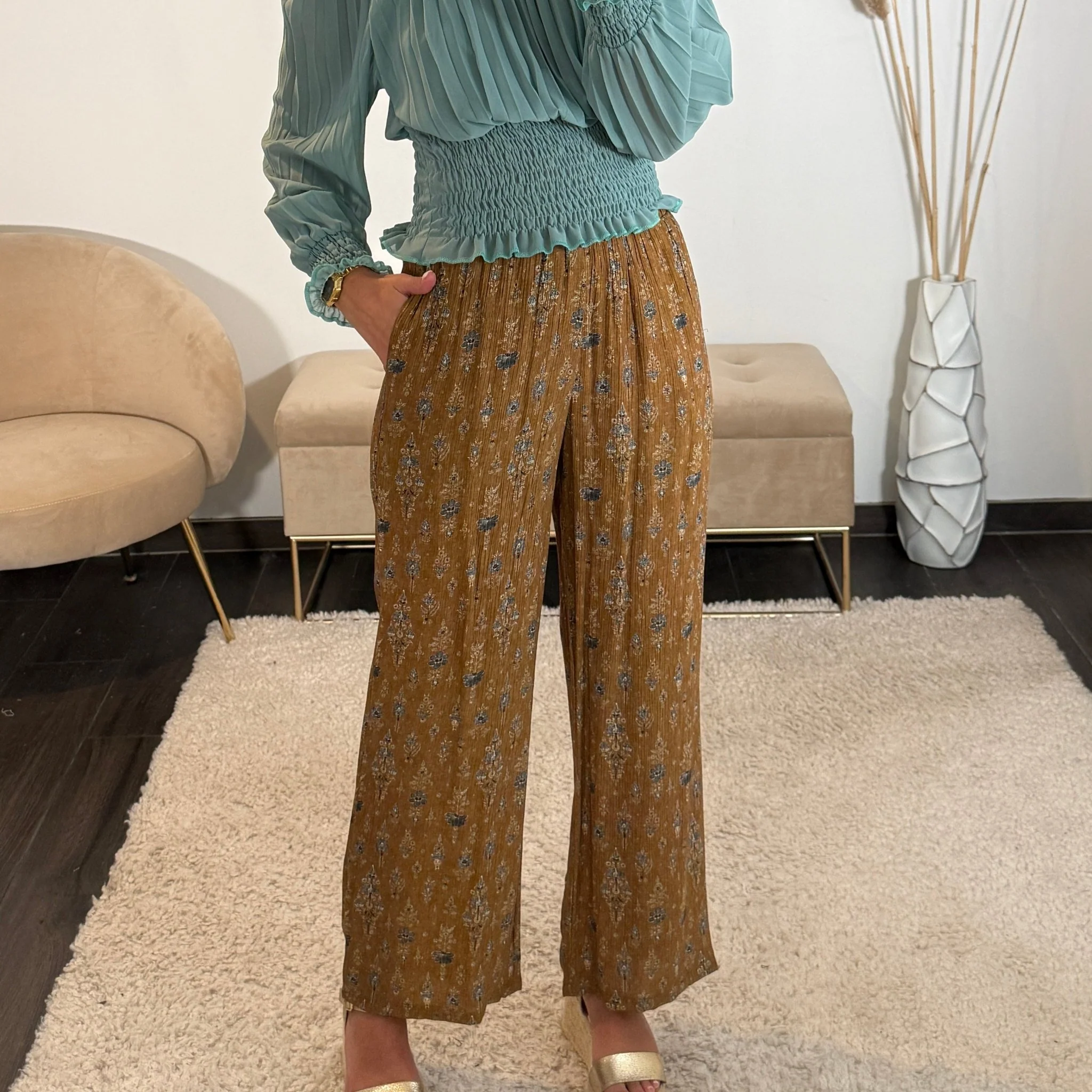 PANTALON CAMEL FLEURIE BLUE - Image 2