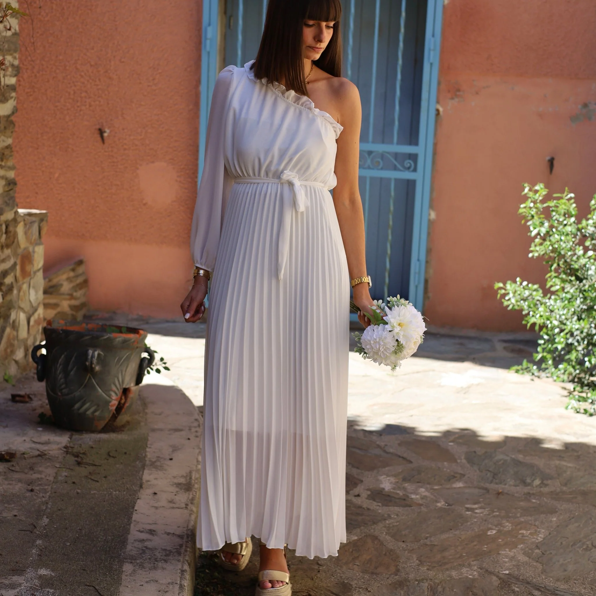 ROBE ASYMETRIQUE BLANCHE PERRINE