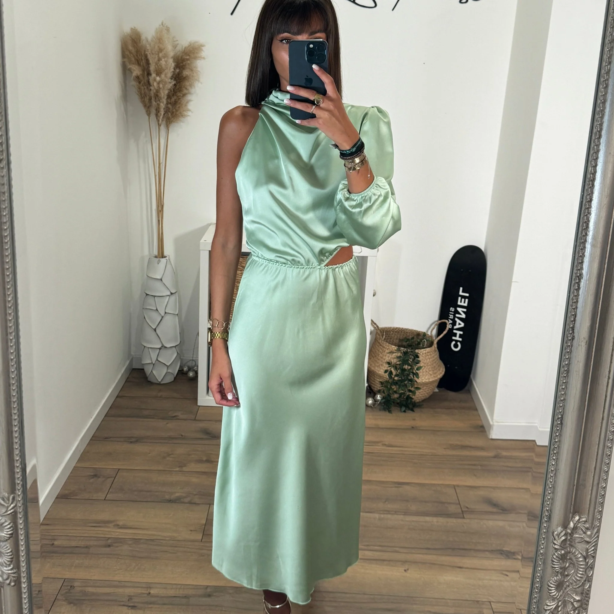 ROBE ASYMETRIQUE SATIN  VERT SAUGE LOLA - Image 5