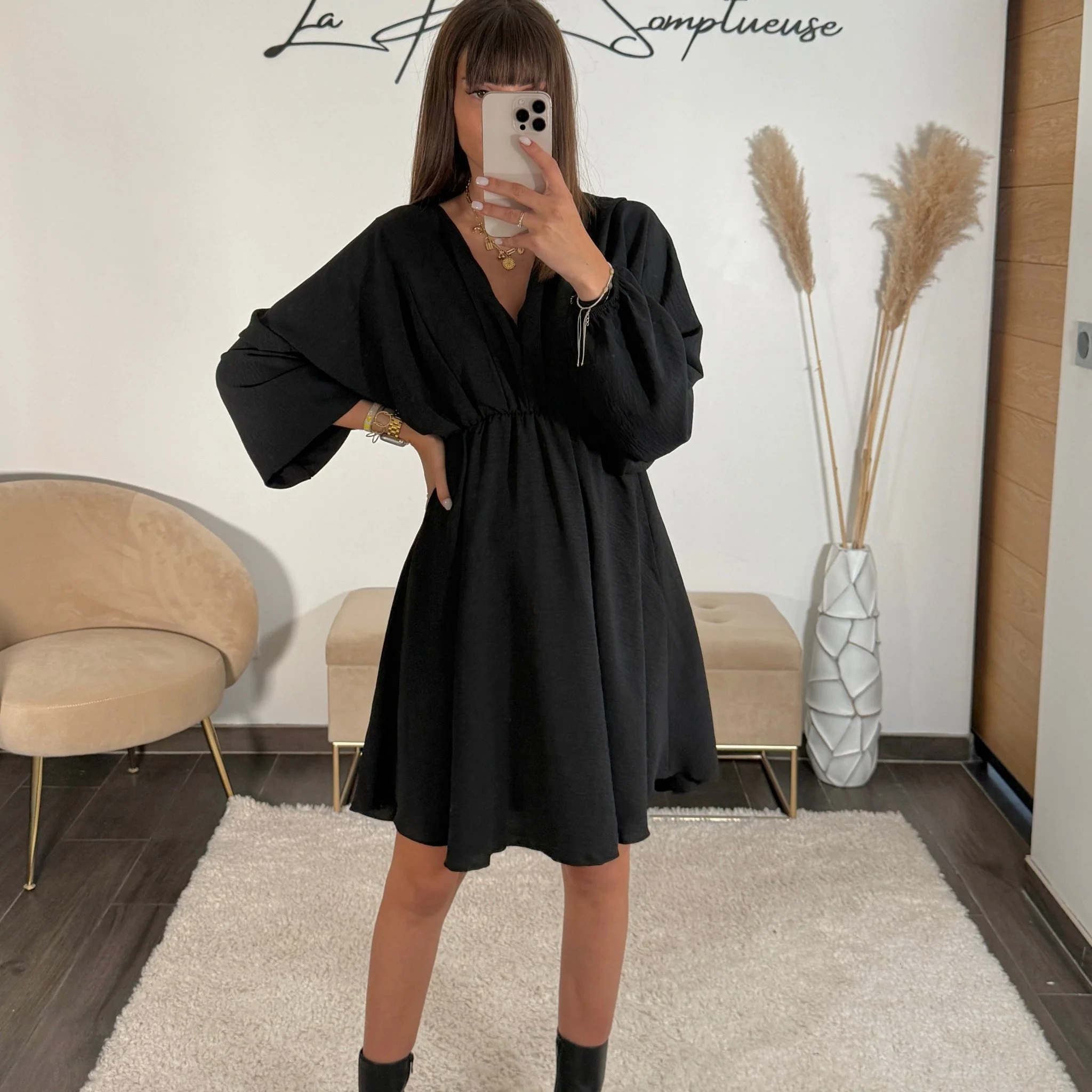 ROBE COURTE NOIRE DOMITILLE