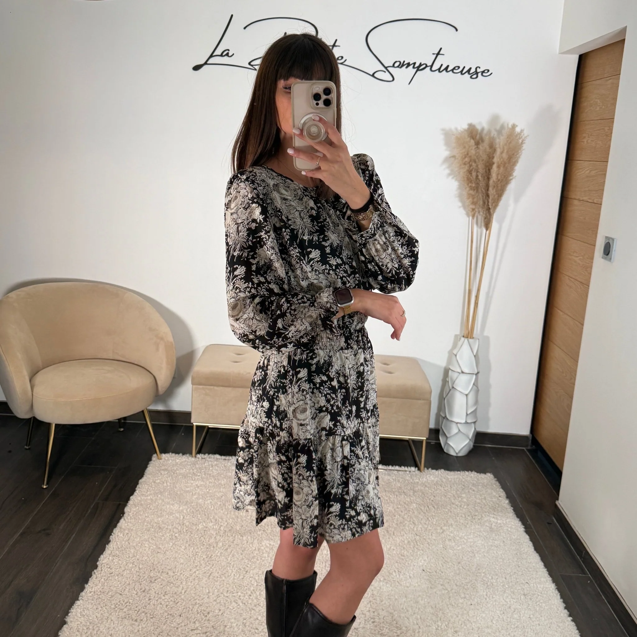 ROBE FLOWER NOIR ET BLANCHE SOFIA - Image 4