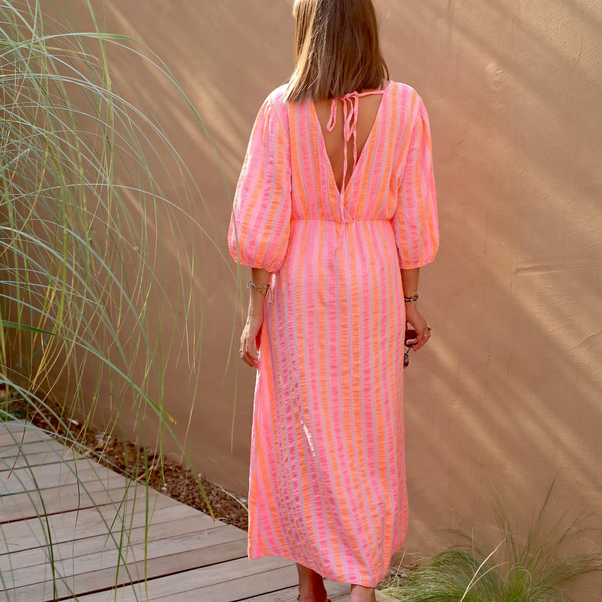 ROBE GAZE DE COTON ORANGE ET ROSE LINDA - Image 3