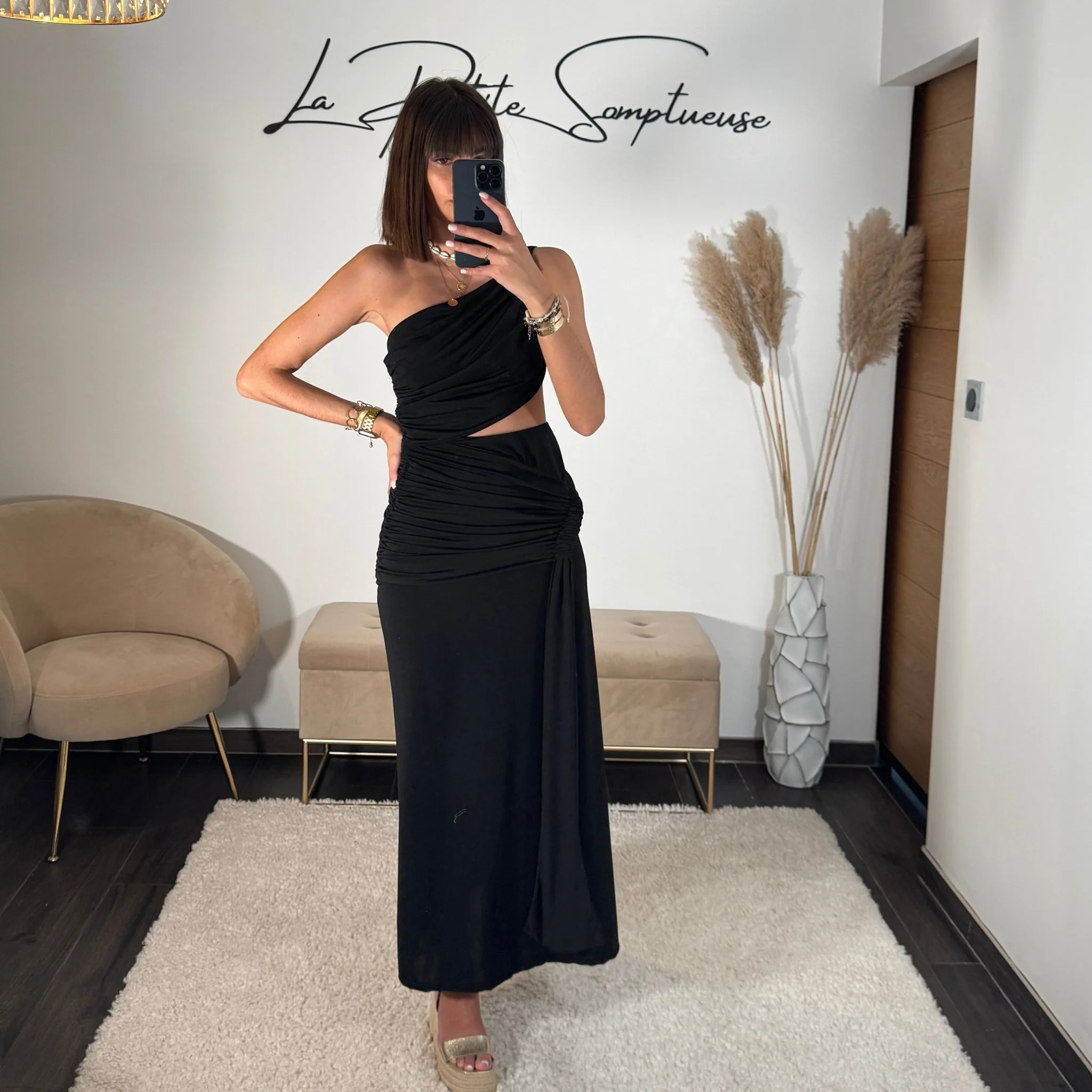 ROBE NOIRE ZORA