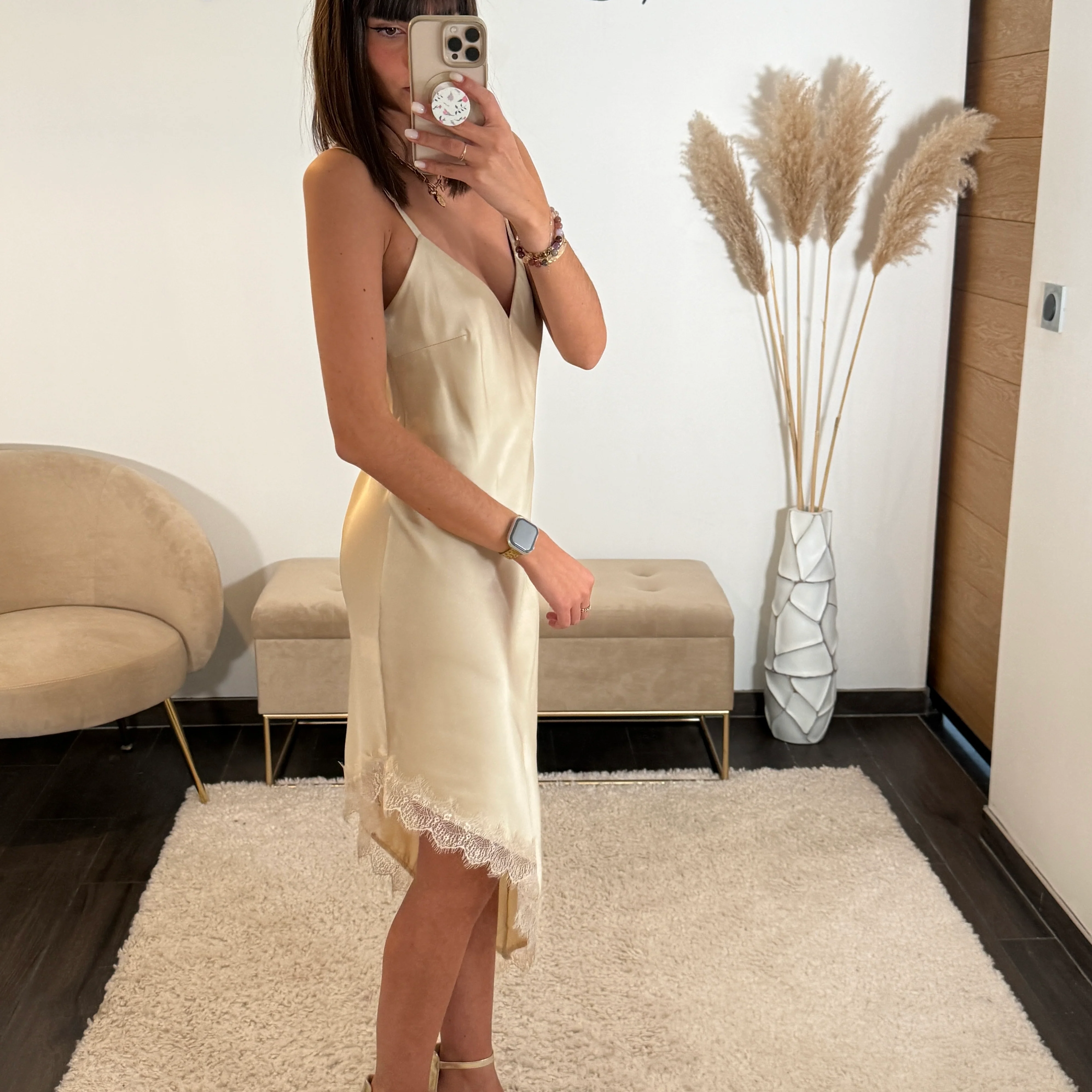 ROBE SATIN DENTELLE BEIGE ELONA - Image 2