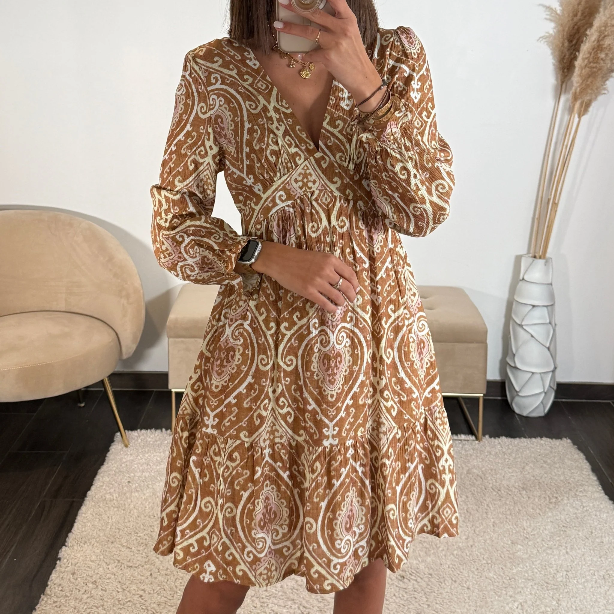 ROBE TAUPE ET JAUNE CELESTE