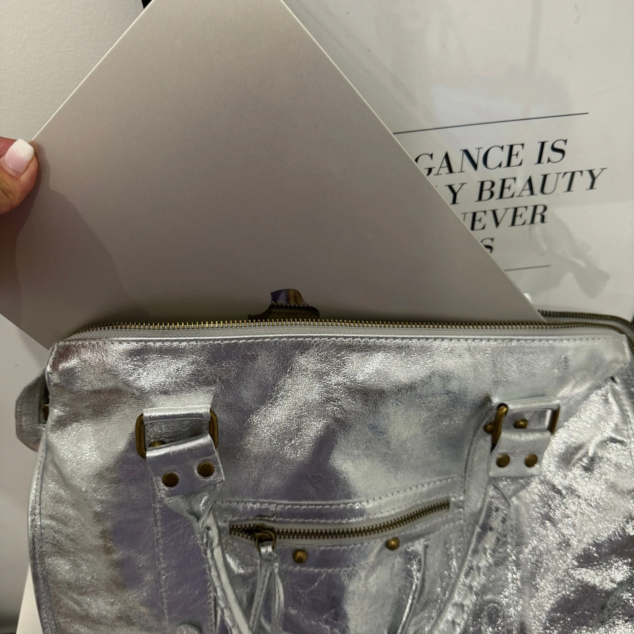 SAC EN CUIR ARGENT LARGE KARL - Image 5