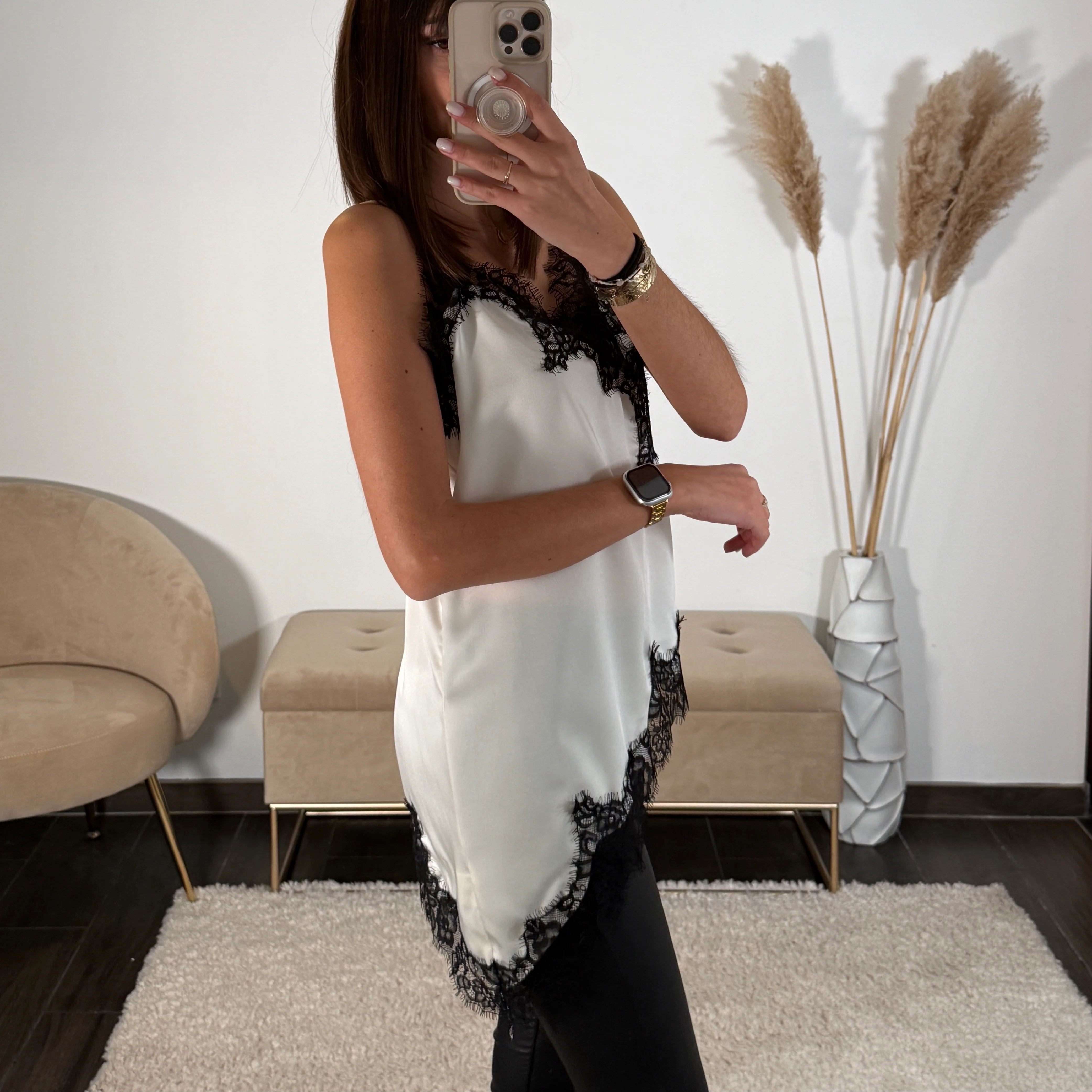 TOP BEIGE DENTELLE NOIRE LIANE - Image 2