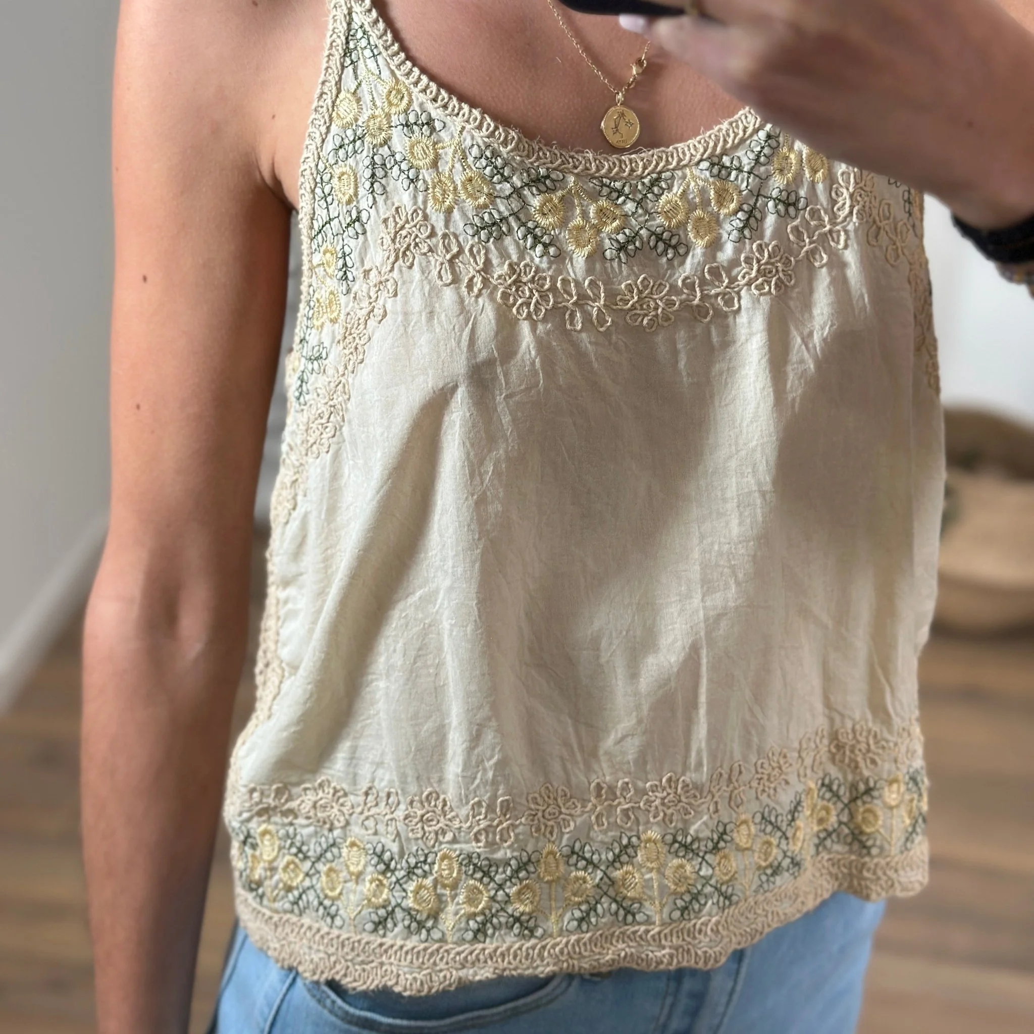 TOP BRODERIE BEIGE LINDIE - Image 2