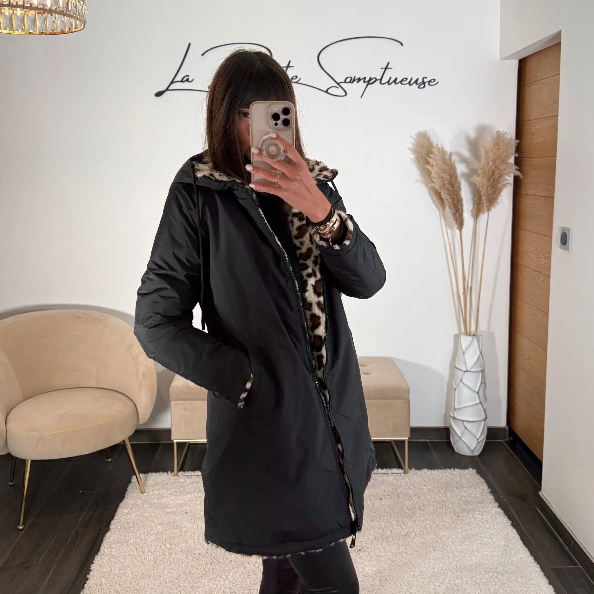 VESTE REVERSIBLE IMPERMEABLE LEOPARD NOIR - Image 2